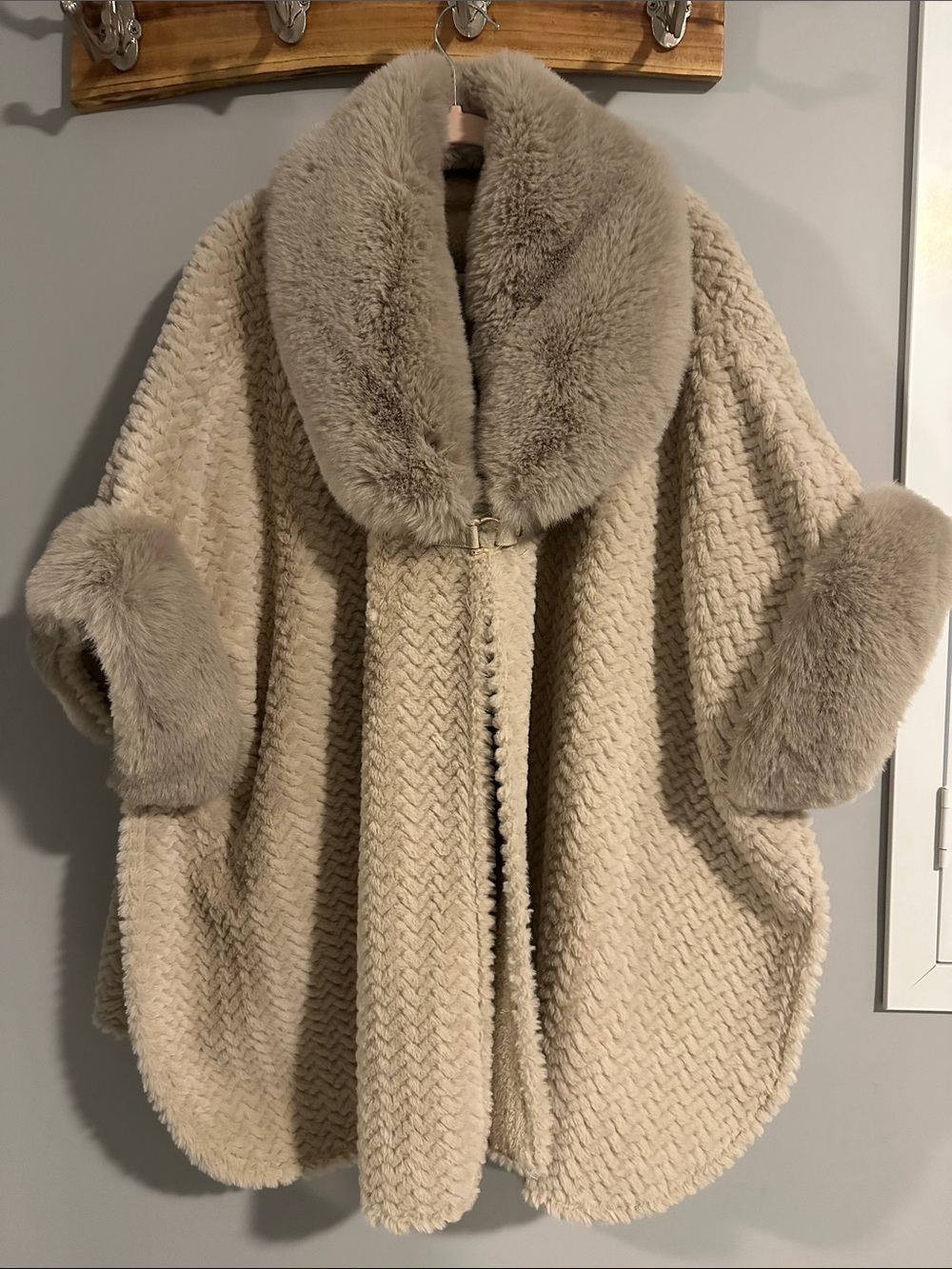 Women's Cream Faux-Fur Trim Cape Coat
